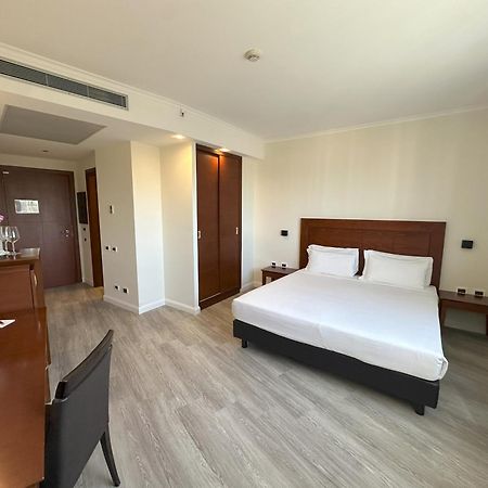Hotel Capannelle Roma Exterior foto