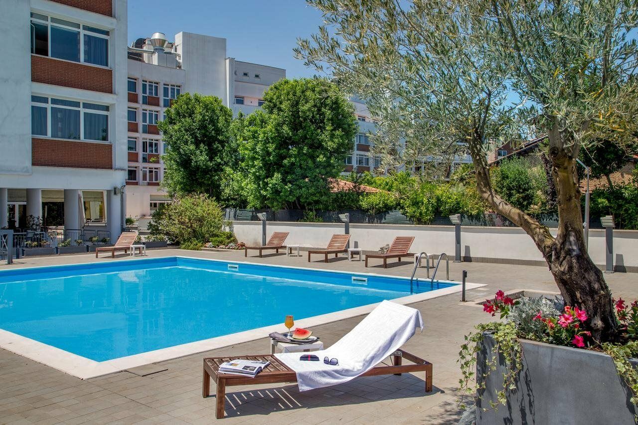 Hotel Capannelle Roma Exterior foto
